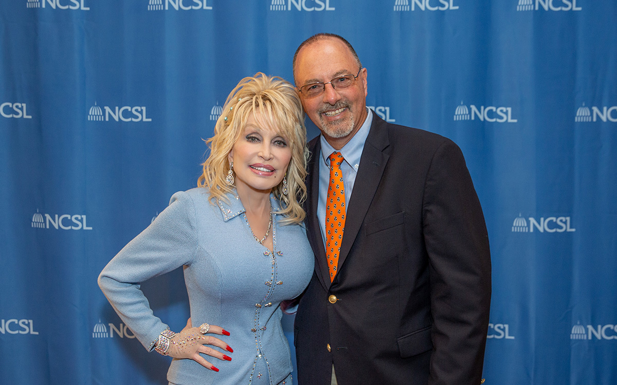 Dolly Parton Keynote Speaker At National Conference of State ...